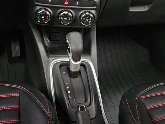 CHEVROLET-TRACKER-2022