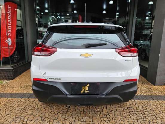 CHEVROLET-TRACKER-2022
