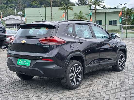 CHEVROLET-TRACKER-2025
