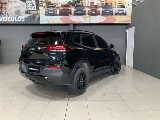 CHEVROLET-TRACKER-2023