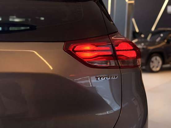 CHEVROLET-TRACKER-2020
