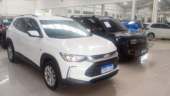 CHEVROLET-TRACKER-2023