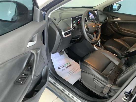 CHEVROLET-TRACKER-2023