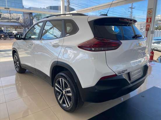 CHEVROLET-TRACKER-2024