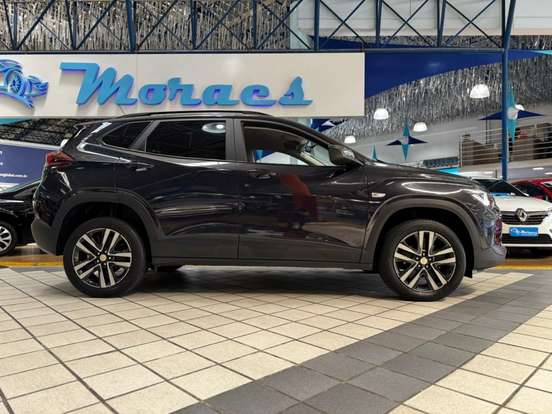 CHEVROLET-TRACKER-2023