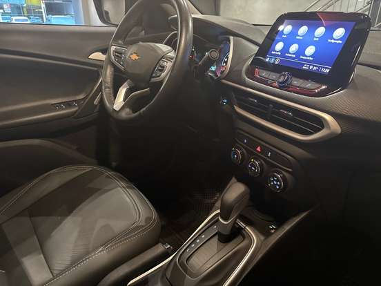 CHEVROLET-TRACKER-2024