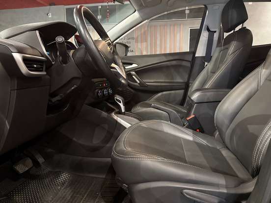 CHEVROLET-TRACKER-2024