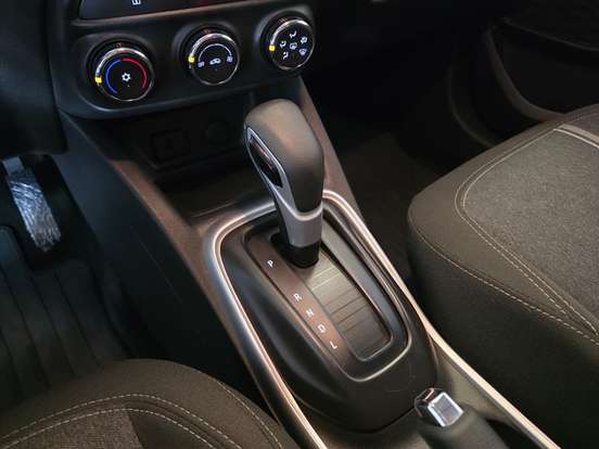 CHEVROLET-TRACKER-2023
