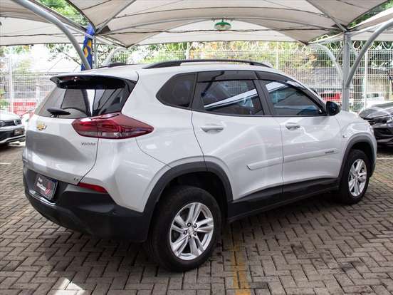 CHEVROLET-TRACKER-2022