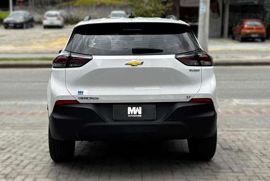 CHEVROLET-TRACKER-2025