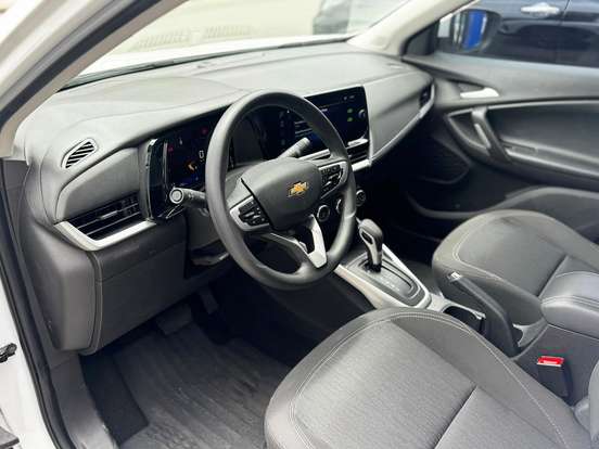 CHEVROLET-TRACKER-2025