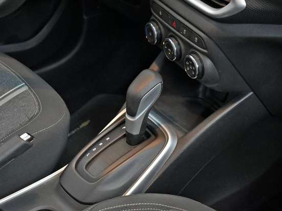 CHEVROLET-TRACKER-2021