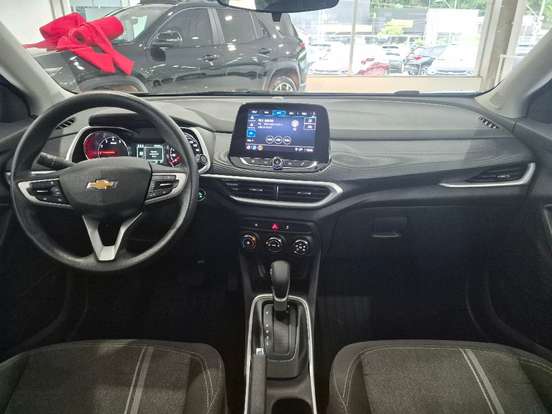 CHEVROLET-TRACKER-2024