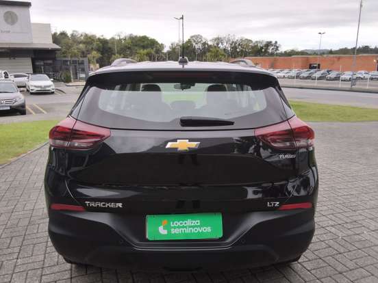 CHEVROLET-TRACKER-2024