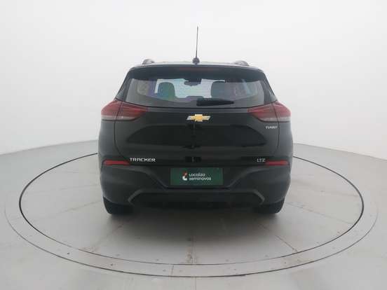 CHEVROLET-TRACKER-2023