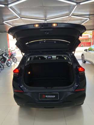 CHEVROLET-TRACKER-2023