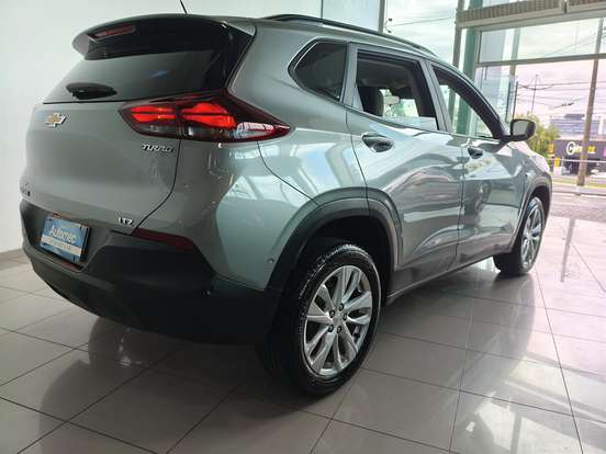 CHEVROLET-TRACKER-2024