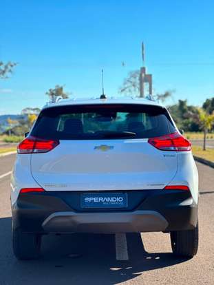 CHEVROLET-TRACKER-2022