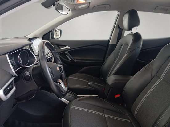 CHEVROLET-TRACKER-2020