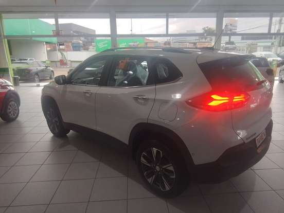 CHEVROLET-TRACKER-2025