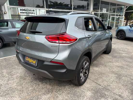 CHEVROLET-TRACKER-2023