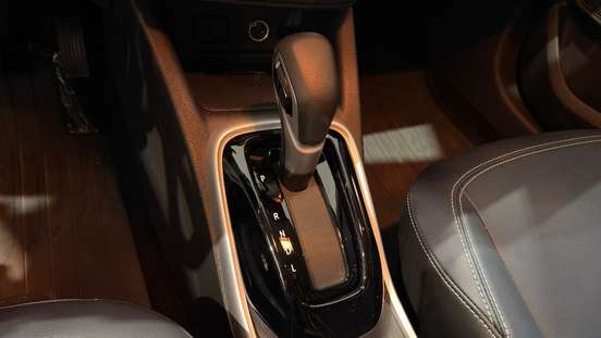 CHEVROLET-TRACKER-2024