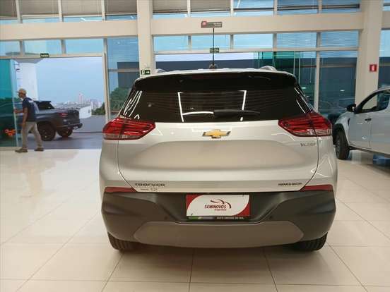 CHEVROLET-TRACKER-2022