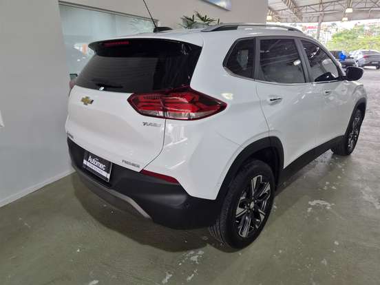 CHEVROLET-TRACKER-2023