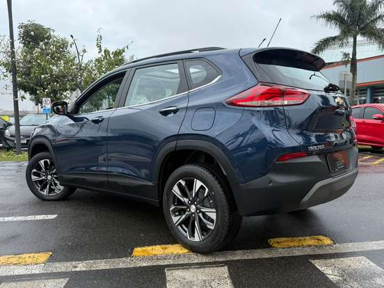 CHEVROLET-TRACKER-2024