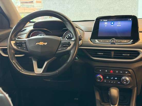 CHEVROLET-TRACKER-2020