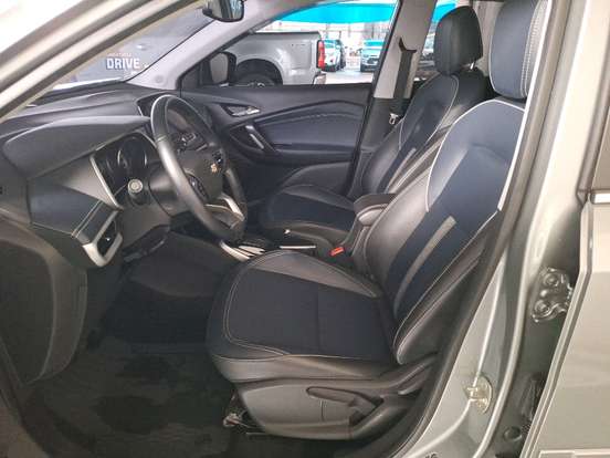 CHEVROLET-TRACKER-2024