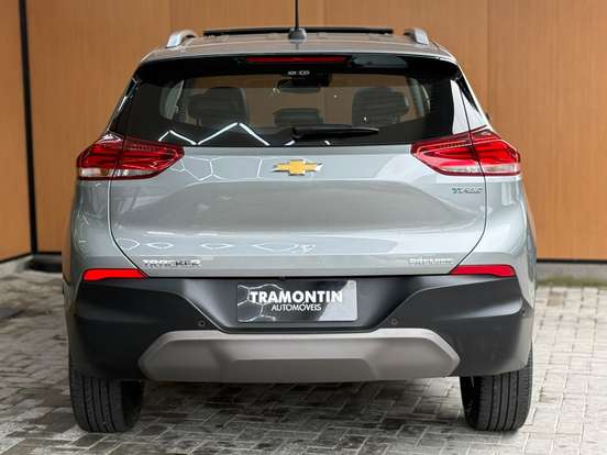 CHEVROLET-TRACKER-2025