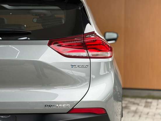 CHEVROLET-TRACKER-2025