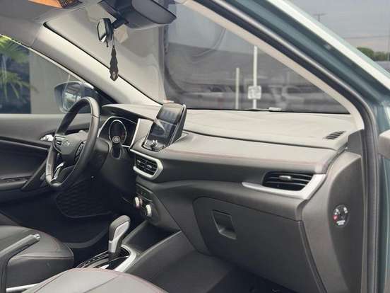 CHEVROLET-TRACKER-2024