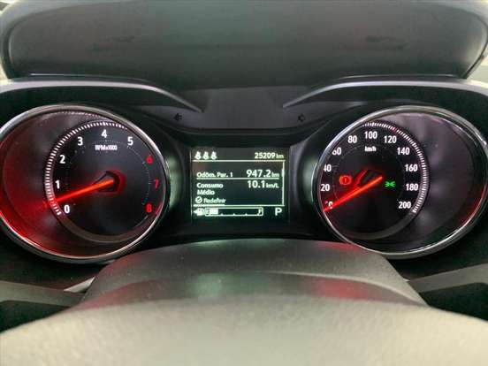 CHEVROLET-TRACKER-2023
