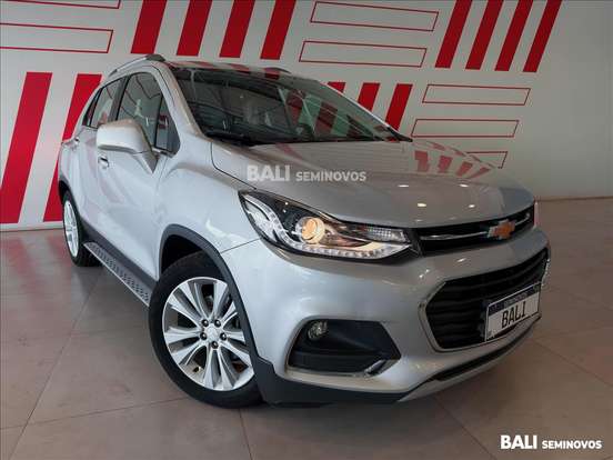 CHEVROLET-TRACKER-2017