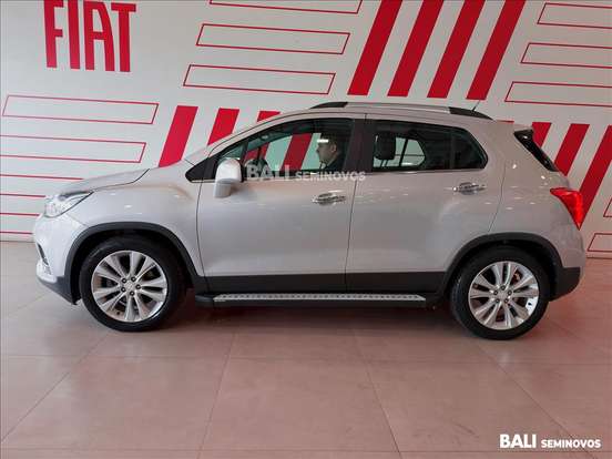 CHEVROLET-TRACKER-2017