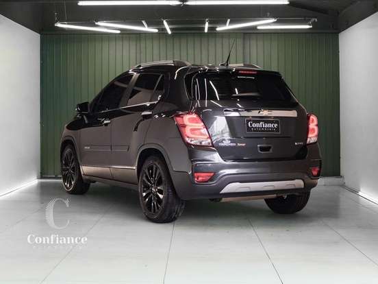 CHEVROLET-TRACKER-2018