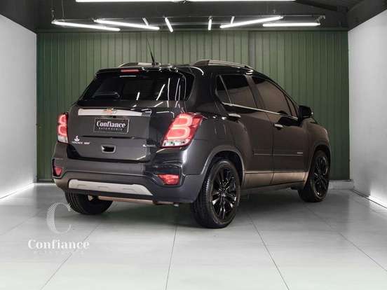 CHEVROLET-TRACKER-2018