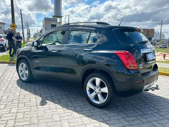 CHEVROLET-TRACKER-2013