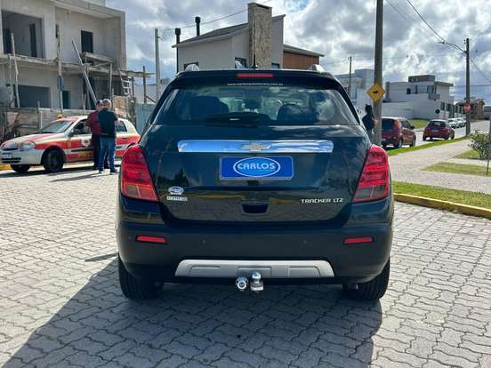 CHEVROLET-TRACKER-2013