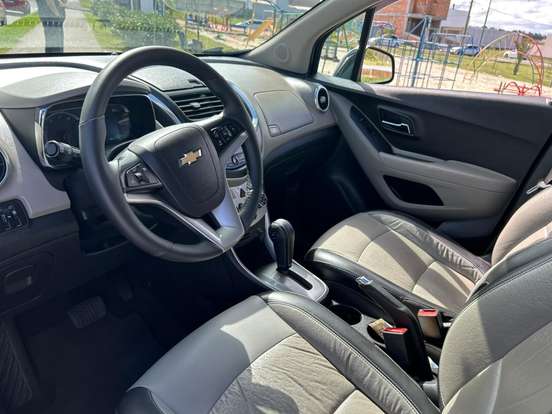 CHEVROLET-TRACKER-2013
