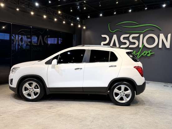 CHEVROLET-TRACKER-2015
