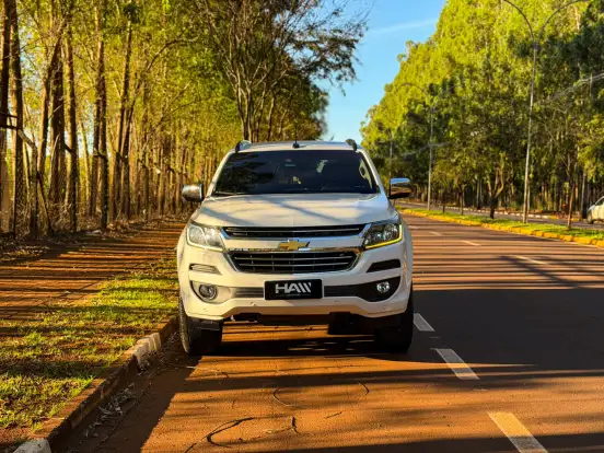 CHEVROLET-TRAILBLAZER-3.6 LTZ 4X4 V6 GASOLINA 4P AUTOMÁTICO CHEVROLET-TRAILBLAZER-2017