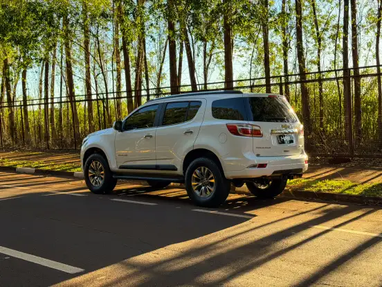 CHEVROLET-TRAILBLAZER-3.6 LTZ 4X4 V6 GASOLINA 4P AUTOMÁTICO CHEVROLET-TRAILBLAZER-2017