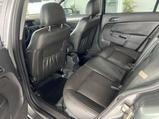 CHEVROLET-VECTRA-2011