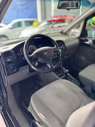 CHEVROLET-ZAFIRA-2011