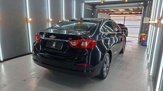 CHEVROLET-CRUZE-2018