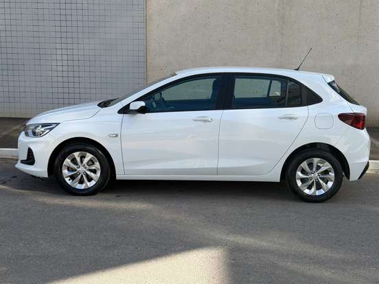 CHEVROLET-ONIX-2022