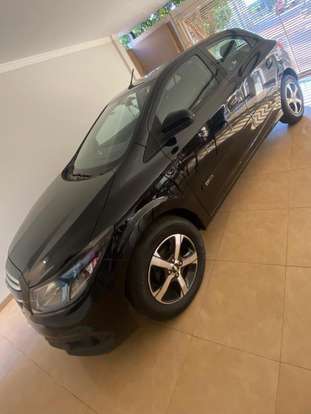 CHEVROLET-ONIX-2015